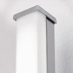 Aplique de baño estrecho Argo con LED, IP44 60,5cm