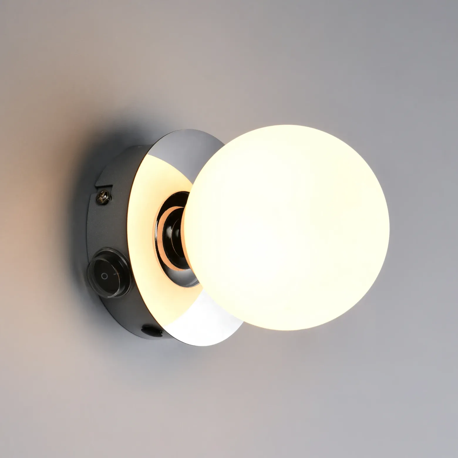 Aplique de pared Alfio, Ø 11 cm, color cromo, metal/vidrio, IP44