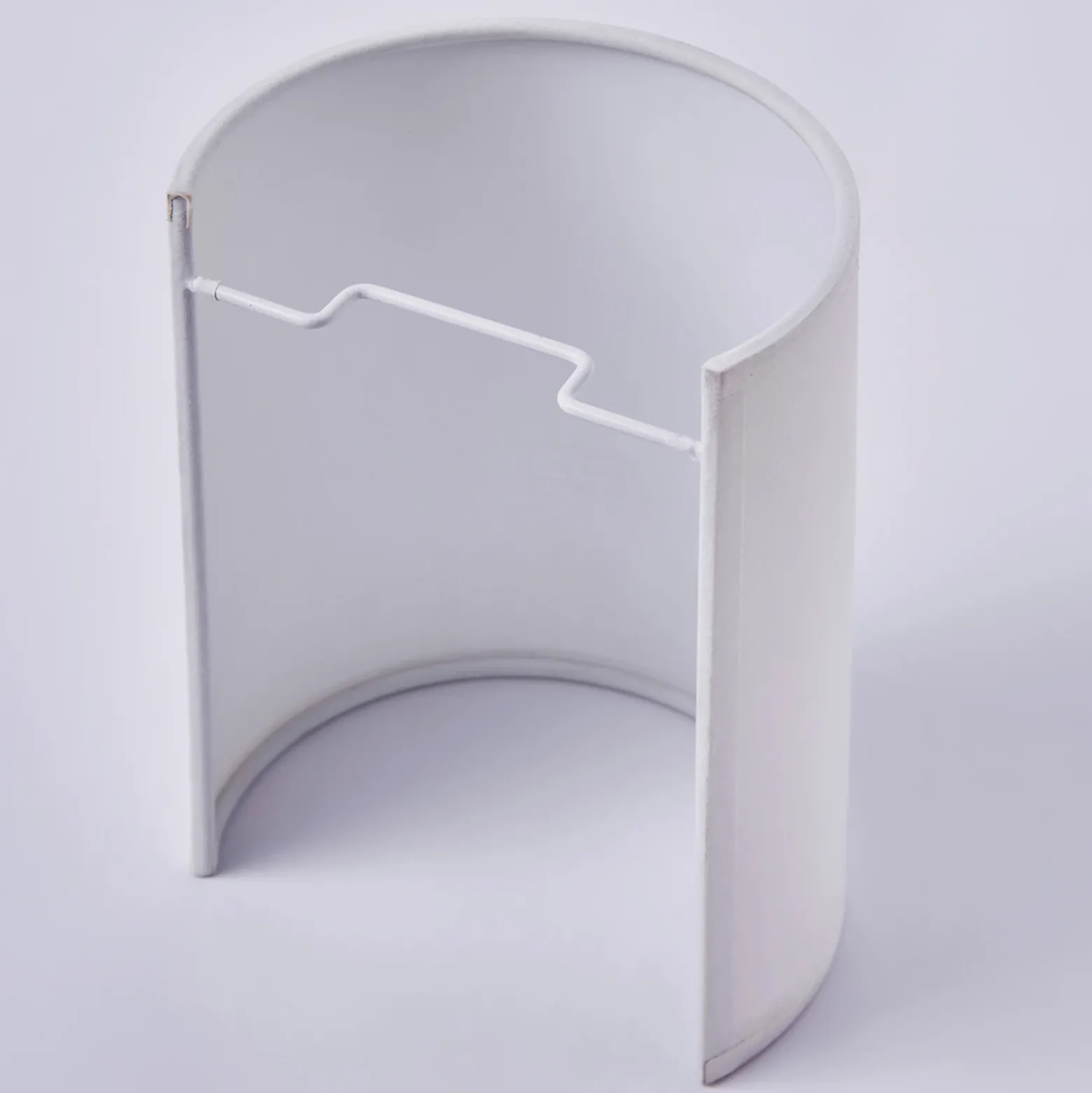 Aplique de pared Annalisa de Lindby, altura 20 cm, blanco, textil