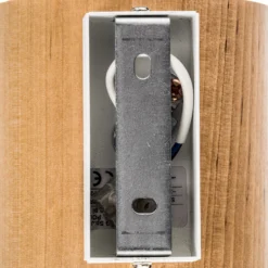 Aplique de pared Ara en forma de cilindro de madera