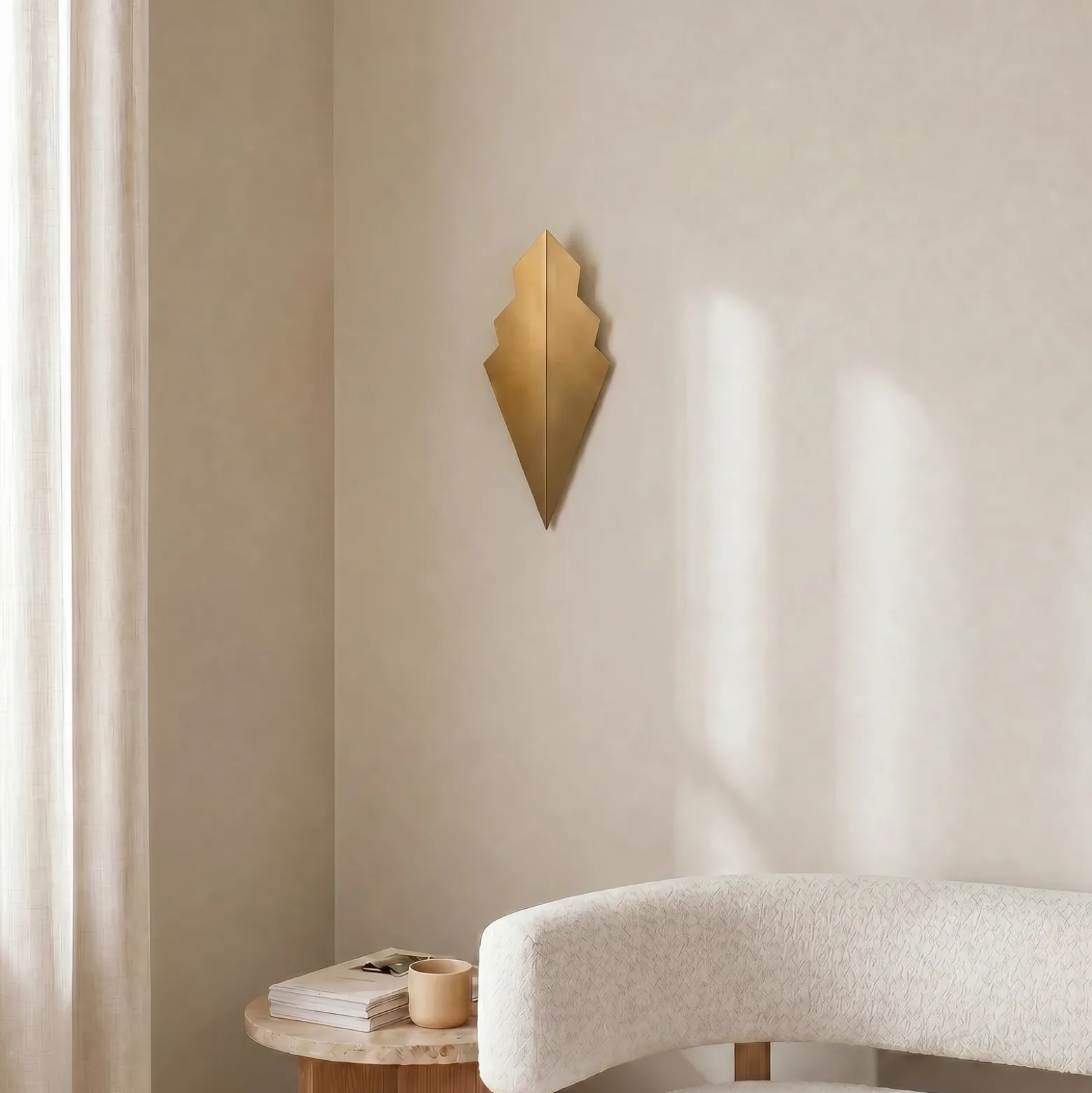 Aplique de pared ARROW, color dorado, altura 40 cm, metal, G9