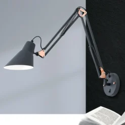 Aplique de pared Bachelor con equilibrador de muelle e interruptor