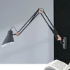 Aplique de pared Bachelor con equilibrador de muelle e interruptor