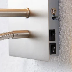 Aplique de pared Camilo de Lindby, color níquel, brazo de lectura LED, 28 cm