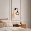 Aplique de pared Cubus, negro/gris humo, cristal, 30 cm de altura, E27