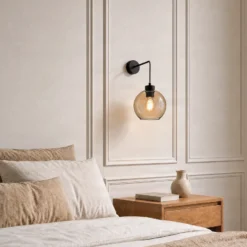 Aplique de pared Cubus, negro/ámbar, cristal, Ø 18 cm, E27