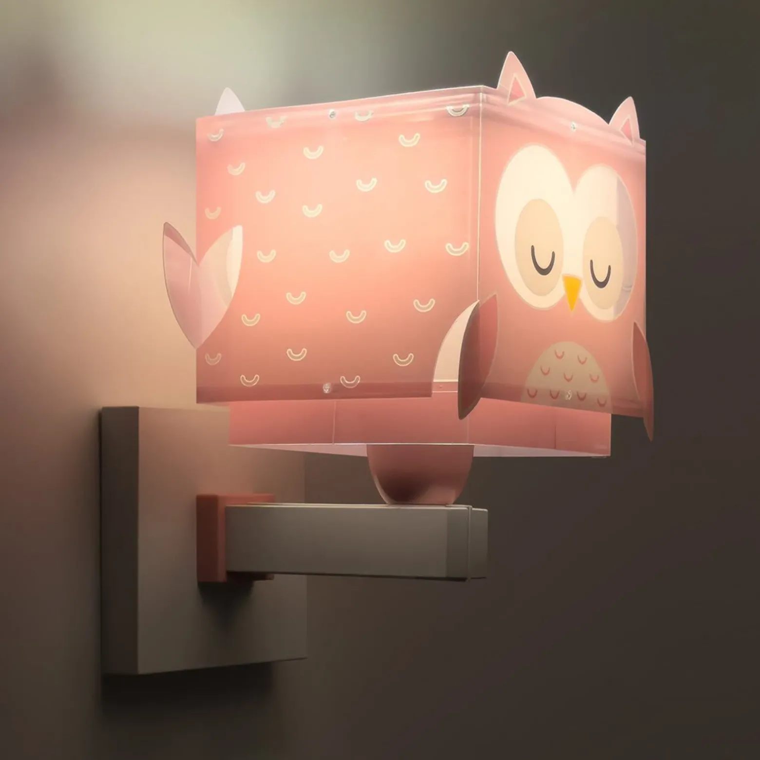 Aplique de pared Dalber Little Owl con enchufe, rosa