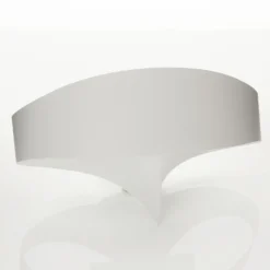 Aplique de pared de diseño blanco Scudo