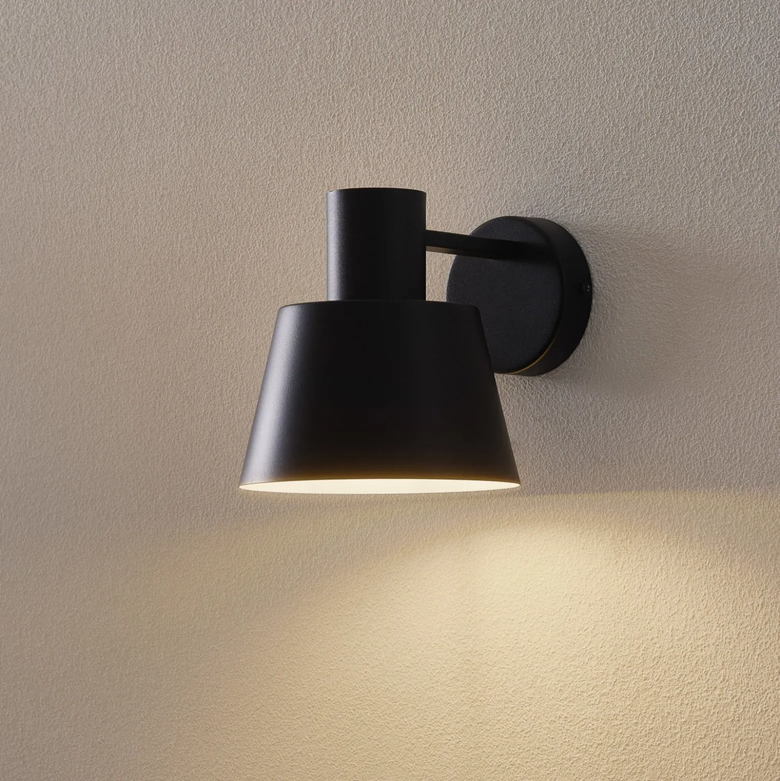 Aplique de pared Dunka de metal, 1 luz, negro