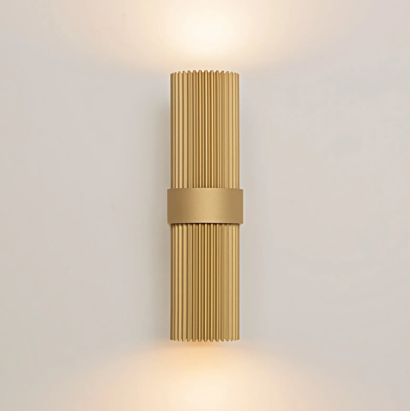 Aplique de Pared DYNAMICS, color dorado, altura 23 cm, metal arriba/abajo