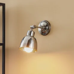 Aplique de pared Emoti, 1 luz, cromado