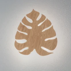 Aplique de pared Envostar Folah, forma de hoja, madera clara, 40 x 35 cm