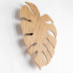 Aplique de pared Envostar Folah, forma de hoja, madera clara, 40 x 35 cm