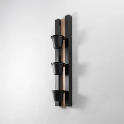 Aplique de pared Estantería, acero negro/madera, 90 cm de altura