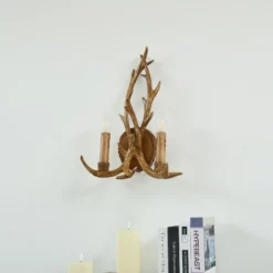 Aplique de pared Fibi de Lindby, marrón, asta, 2 luces, E14