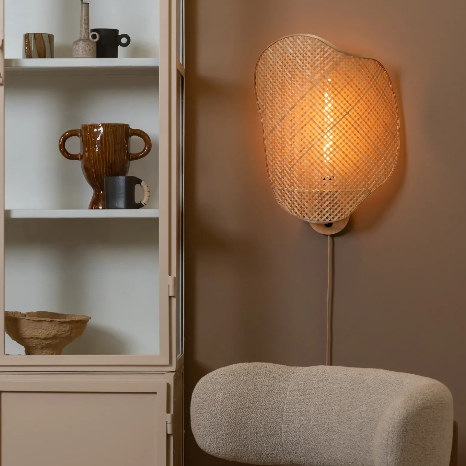 Aplique de pared GOOD & MOJO Kinabalu, color natural, 50 cm, con enchufe de