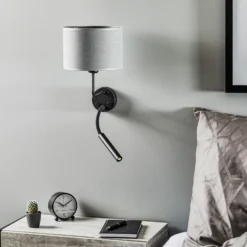 Aplique de pared Hotel Plus con brazo de lectura, gris