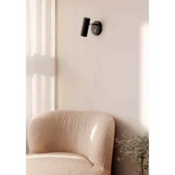 Aplique de pared Hubble de Globen Lighting, negro
