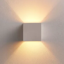 Aplique de pared Kay de Lindby, blanco, yeso, juego de 2 unidades