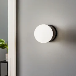 Aplique de pared Kiba, negro/dorado, pantalla esfera de cristal