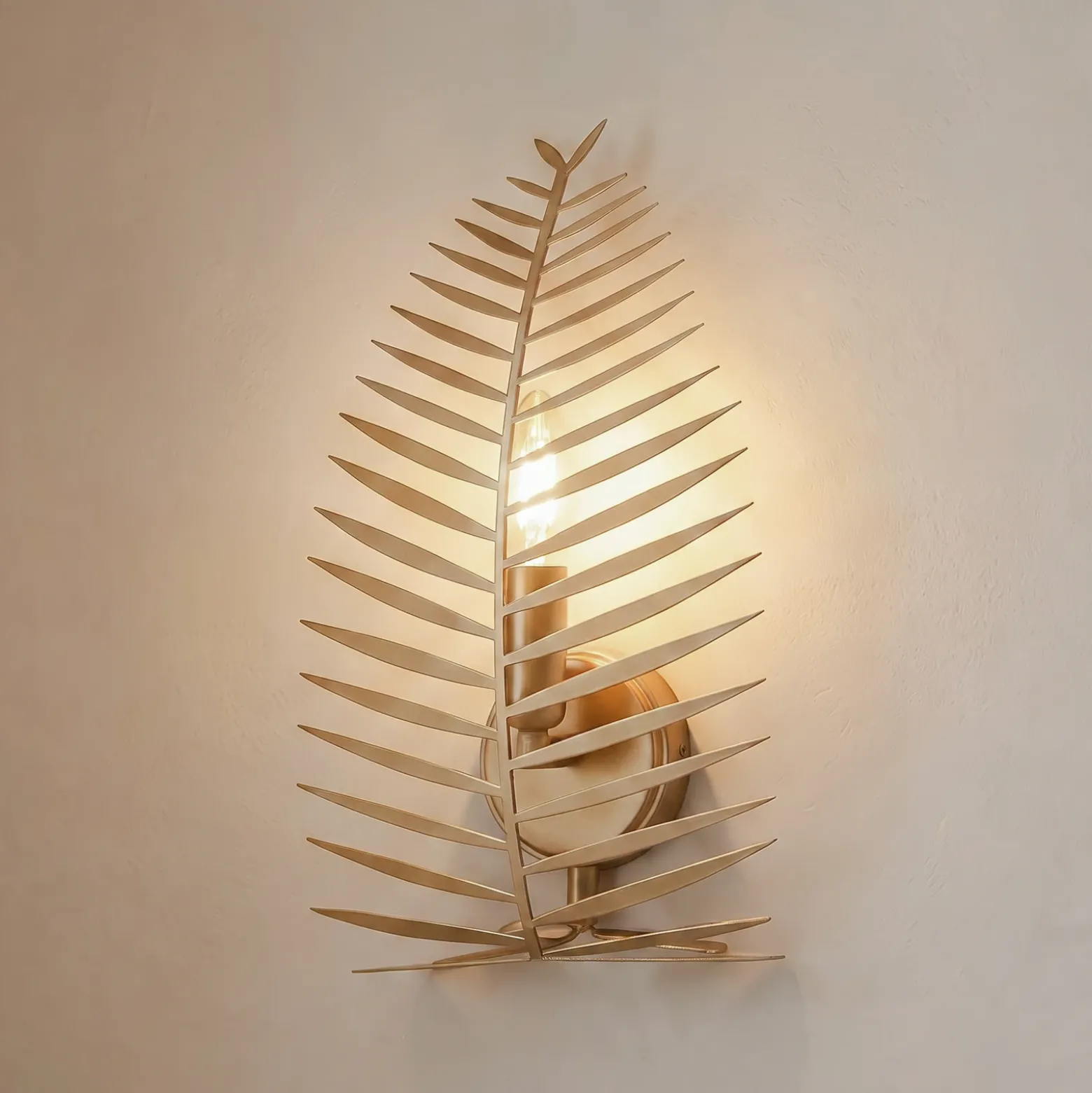 Aplique de pared LEAF, color dorado, altura 30 cm, metal, E14