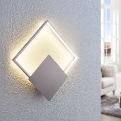 Aplique de pared LED Anays de Lindby, 32 cm x 32 cm, cromo/claro