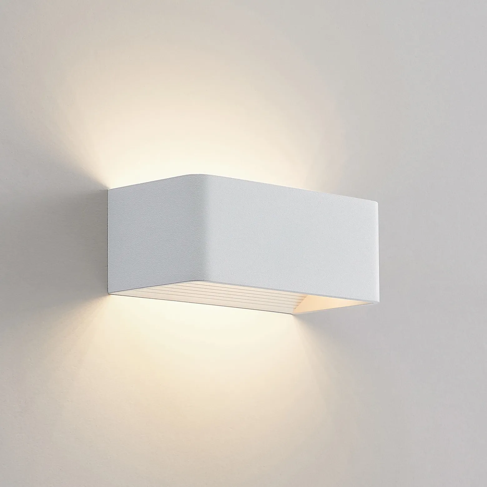 Aplique de pared LED Arcchio Karam, 20 cm, blanco, metal, arriba/abajo