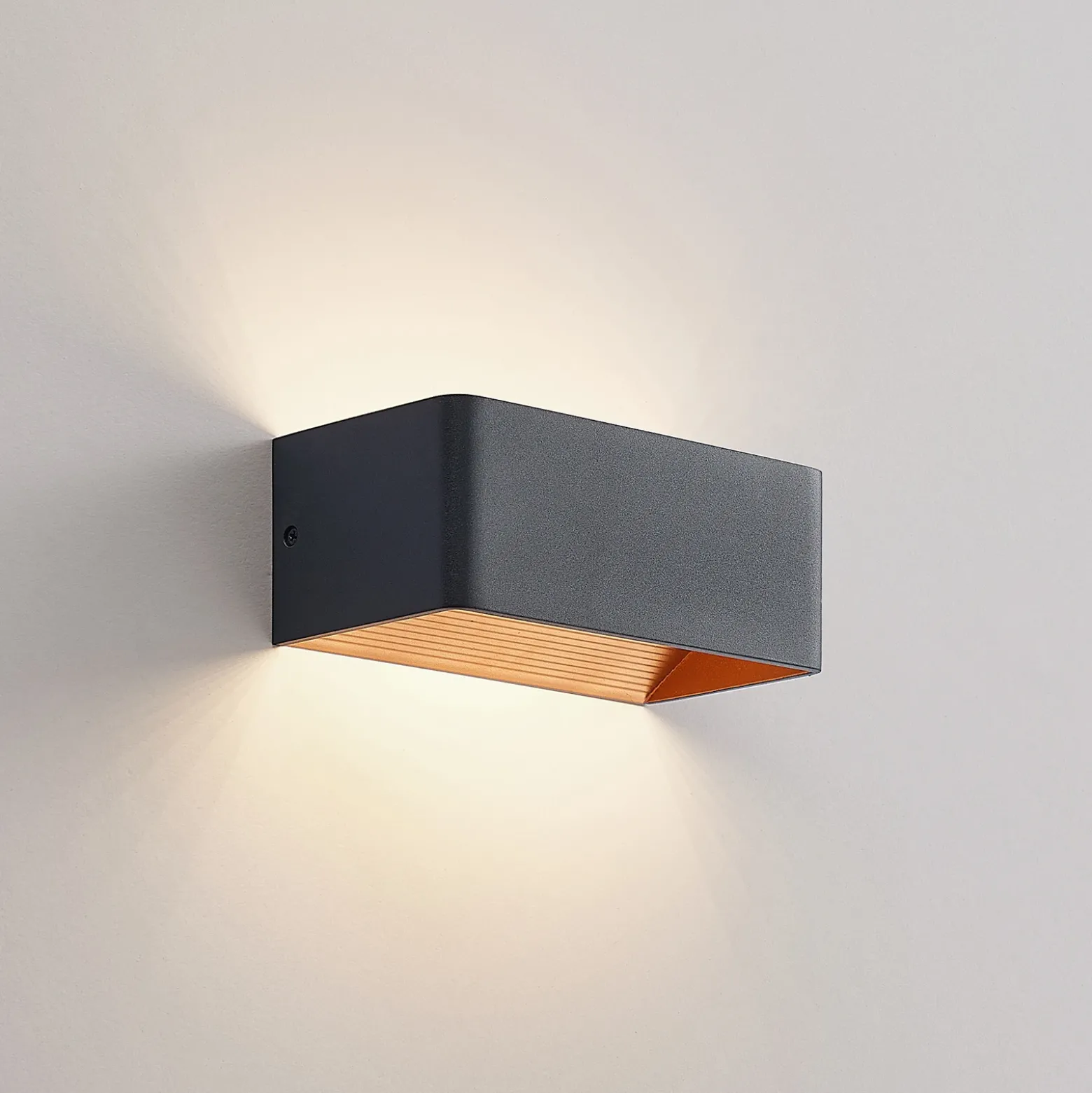 Aplique de pared LED Arcchio Karam, 20 cm, negro, metal, arriba/abajo