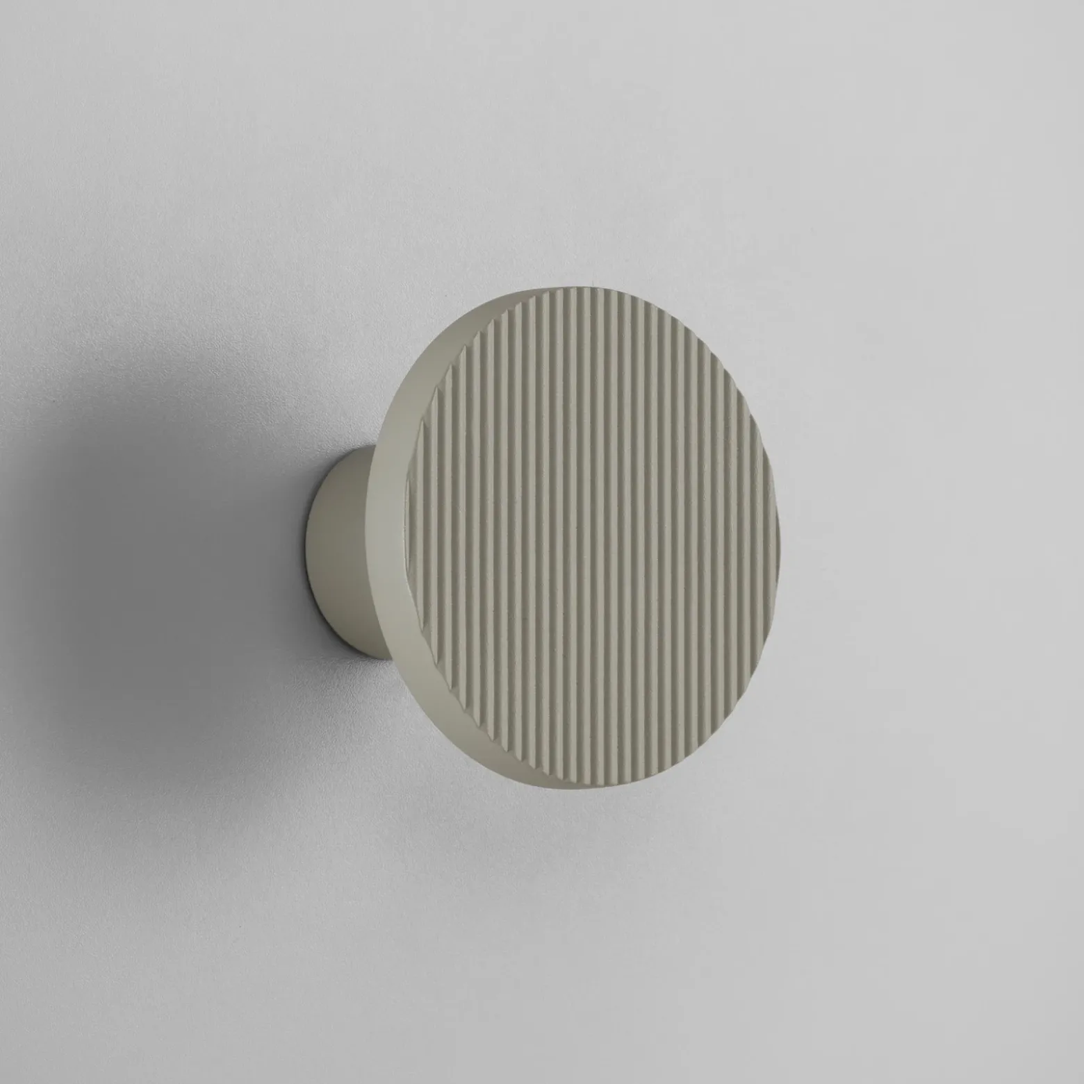Aplique de pared LED Bover Arid A/01 gris CCT 2200-2700 K IP44