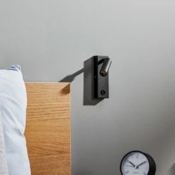 Aplique de pared LED Enzo angular con interruptor, negro
