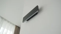 Aplique de pared LED Ignazia de Lindby, 28 cm, negro, metal, arriba/abajo