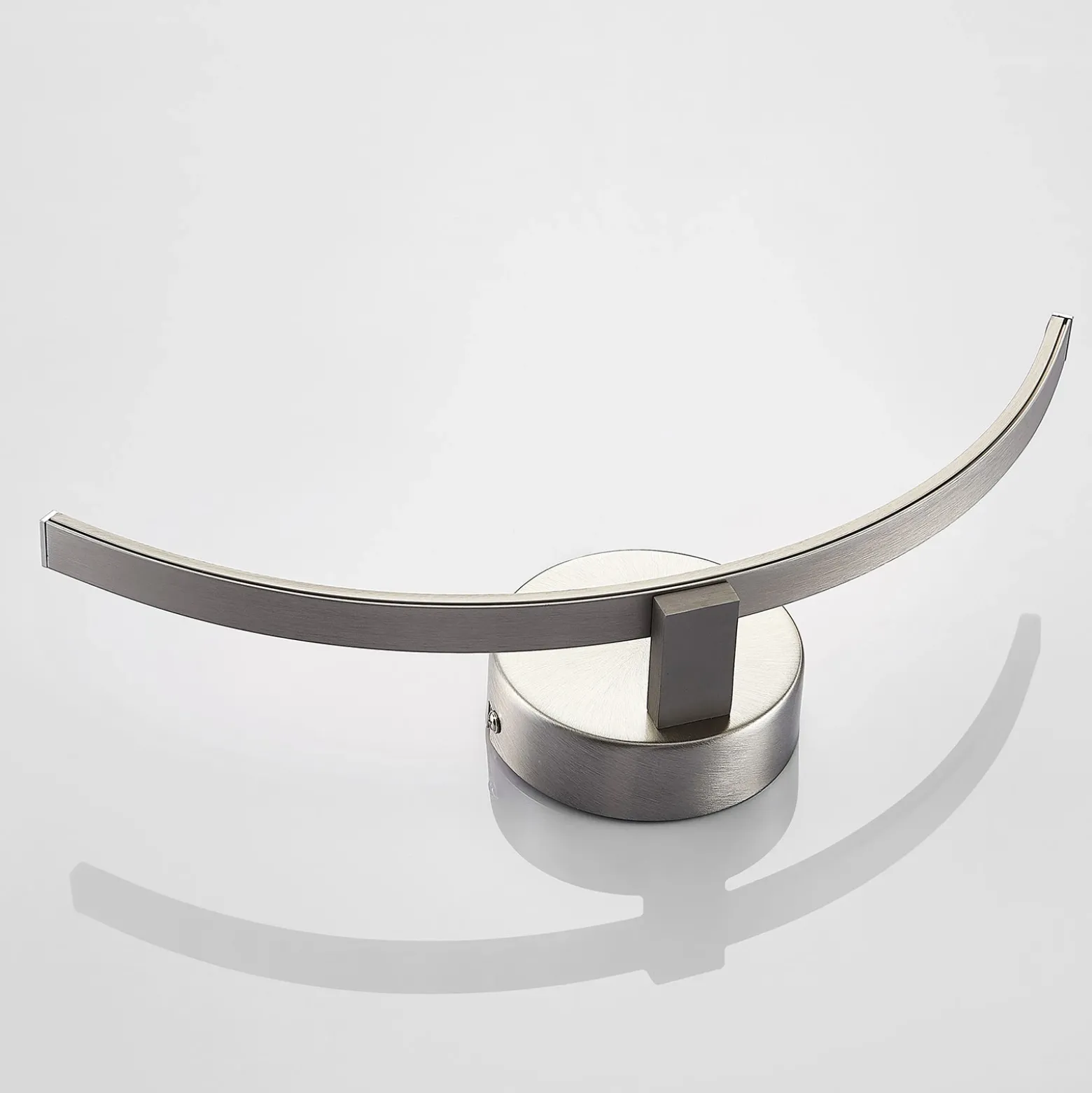 Aplique de pared LED Iven de Lindby, ancho 34 cm, níquel, 3.000 K
