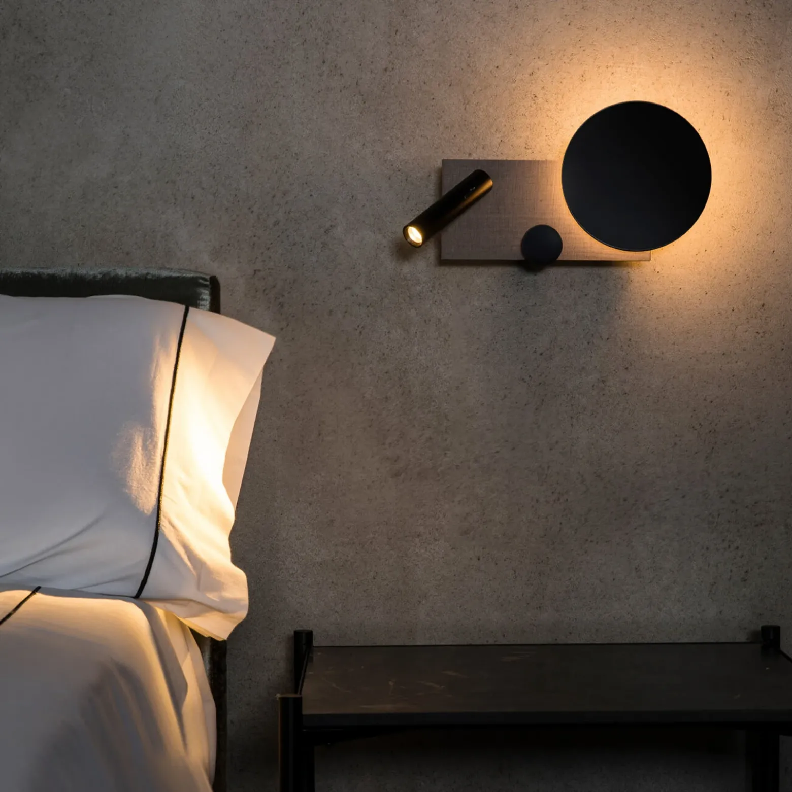 Aplique de pared LED Klee, gris, versión derecha