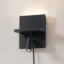 Aplique de pared LED Lindby Auden, negro, enchufe, estación de carga