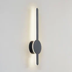 Aplique de pared LED Lindby Borian, negro, aluminio, 40 cm