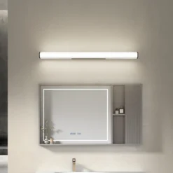 Aplique de pared LED Lindby Kirka, negro, metal, IP44, 90 cm, CCT