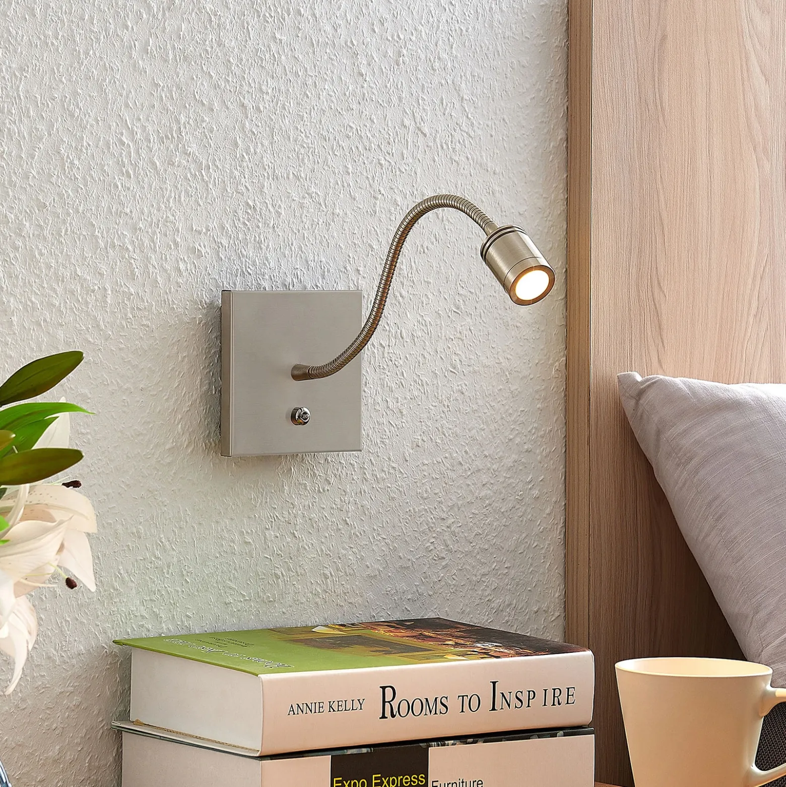 Aplique de pared LED Lindby Legera, 11 cm, color níquel, brazo flexible