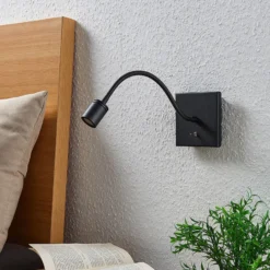 Aplique de pared LED Lindby Mayar, negro, metal, lámpara de lectura, 11cm