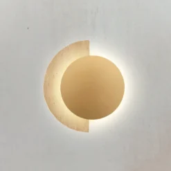 Aplique de pared LED Miranda, color dorado/beige, altura 25 cm, piedra