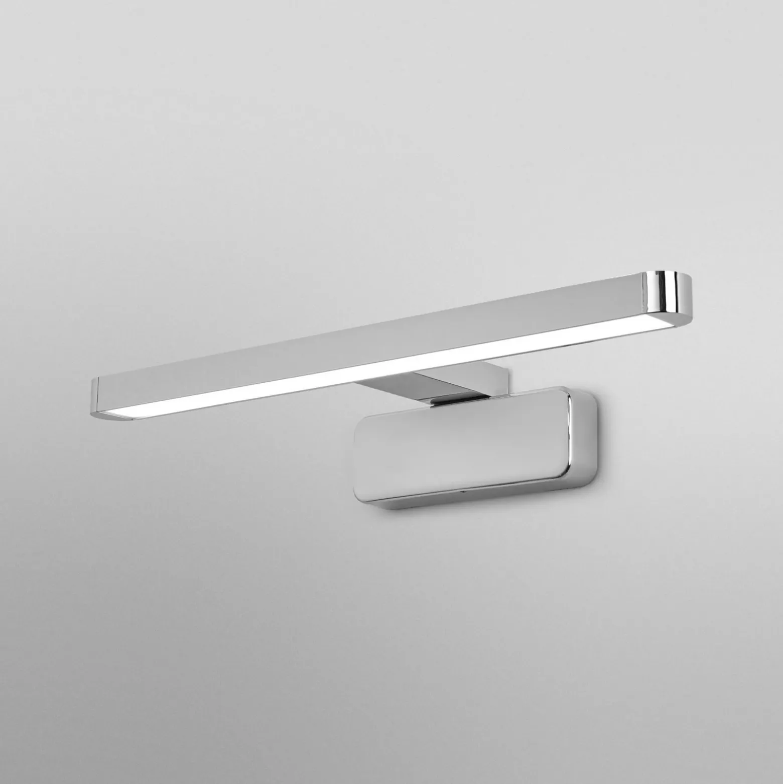 Aplique de pared LED ORBIS DISC BAR de OSRAM, cromada, 40 cm, IP44, CCT