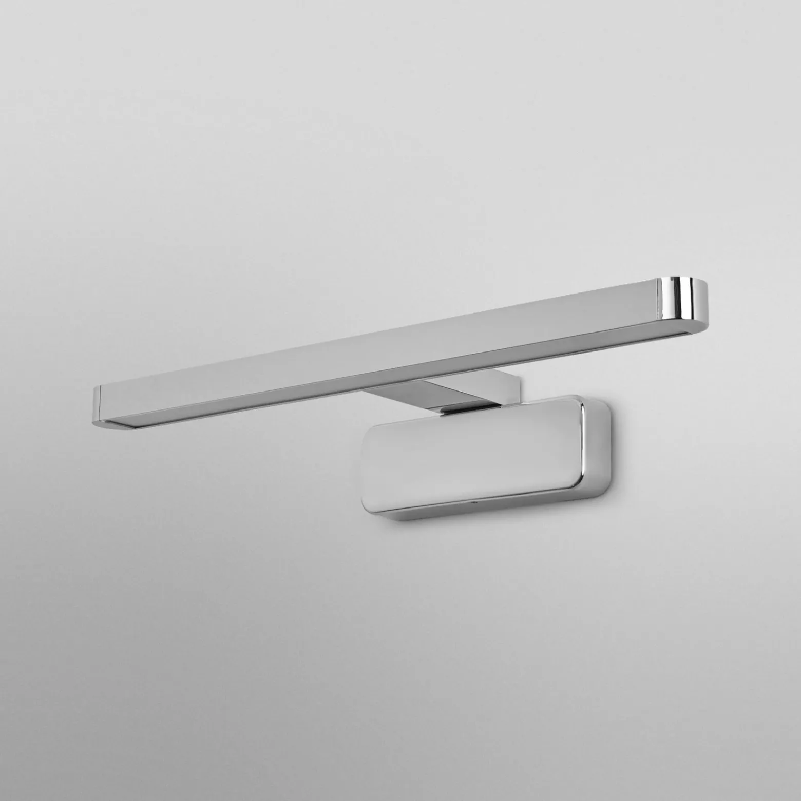 Aplique de pared LED ORBIS DISC BAR de OSRAM, cromada, 40 cm, IP44, CCT