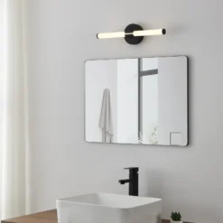 Aplique de pared LED Ramola, negra, ancho 45 cm, IP44, CCT