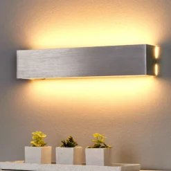 Aplique de pared LED Ranik de Lindby, 40 cm, color aluminio, metal