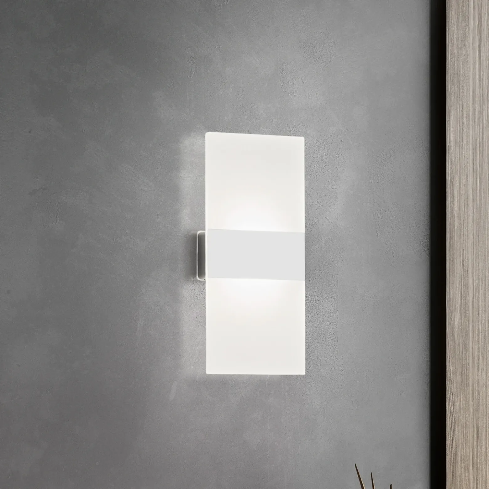 Aplique de pared LED recargable Magnetics, blanco, atenuable, 22,5 cm de