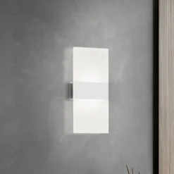 Aplique de pared LED recargable Magnetics, blanco, atenuable, 22,5 cm de