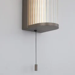 Aplique de pared LED Rue, bronce, IP44, metal, cristal, 3.000 K