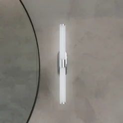 Aplique de pared LED Runt, cromada, 4000 K, IP44, longitud 40 cm