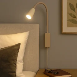 Aplique de pared LED Sten, color arena, altura 61 cm Control por gestos