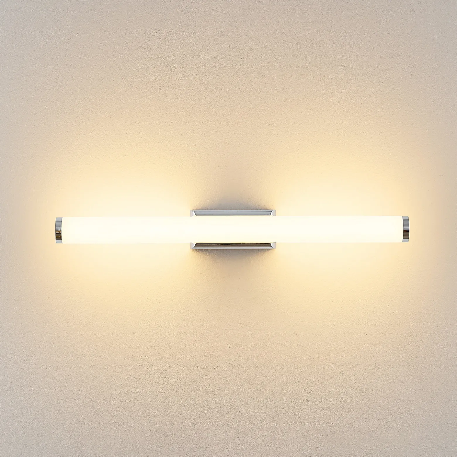 Aplique de pared LED VINA S, color cromo, ancho 40 cm, IP44, CCT