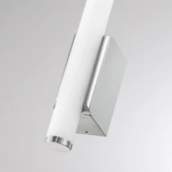 Aplique de pared LED VINA UP S, color cromo, altura 40 cm, IP44 CCT